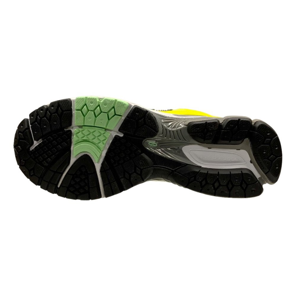 New Balance 2002R Men's Athletic Running Shoes - Picture 7 of 9